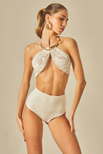 Carica l'immagine nel visualizzatore di Gallery, Model Front: Empress Set Set Offwhite Bardot