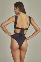Carica l'immagine nel visualizzatore di Gallery, Model Back: Empress One-Piece Bouche Body Black