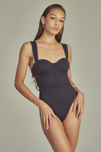 Carica l'immagine nel visualizzatore di Gallery, Model Front: Empress One-Piece Bouche Body Black