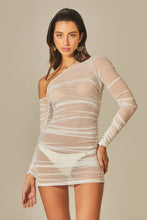Carica l'immagine nel visualizzatore di Gallery, Model Front: Empress Mini Dress Yasmin Dress White Tule