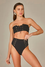 Carica l'immagine nel visualizzatore di Gallery, Model Front: Empress Set Biquini Cristel Textura Pique Preto