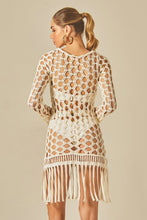 Carica l'immagine nel visualizzatore di Gallery, Model Back: Empress Mini Dress Offwhite Dress Lucia
