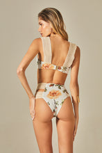 Carica l&#39;immagine nel visualizzatore di Gallery, Model Back: Empress Bottom Bottom Sloane Rose Print
